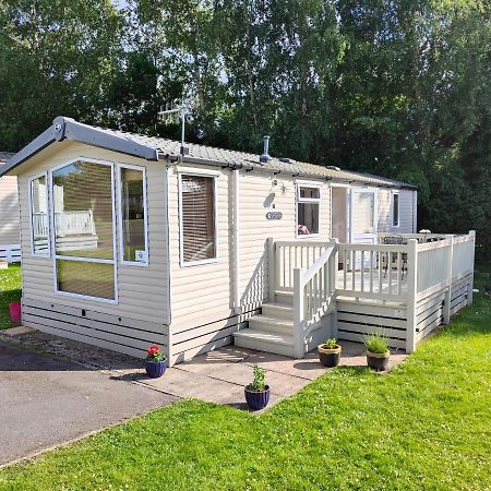 Saint Leonards Holiday Home Sleeps Six מראה חיצוני תמונה