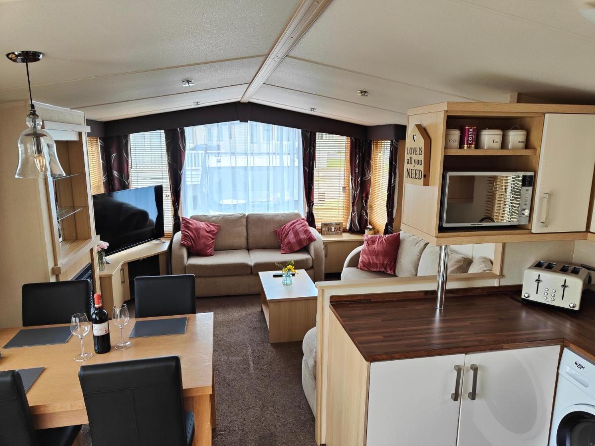 Saint Leonards Holiday Home Sleeps Six מראה חיצוני תמונה